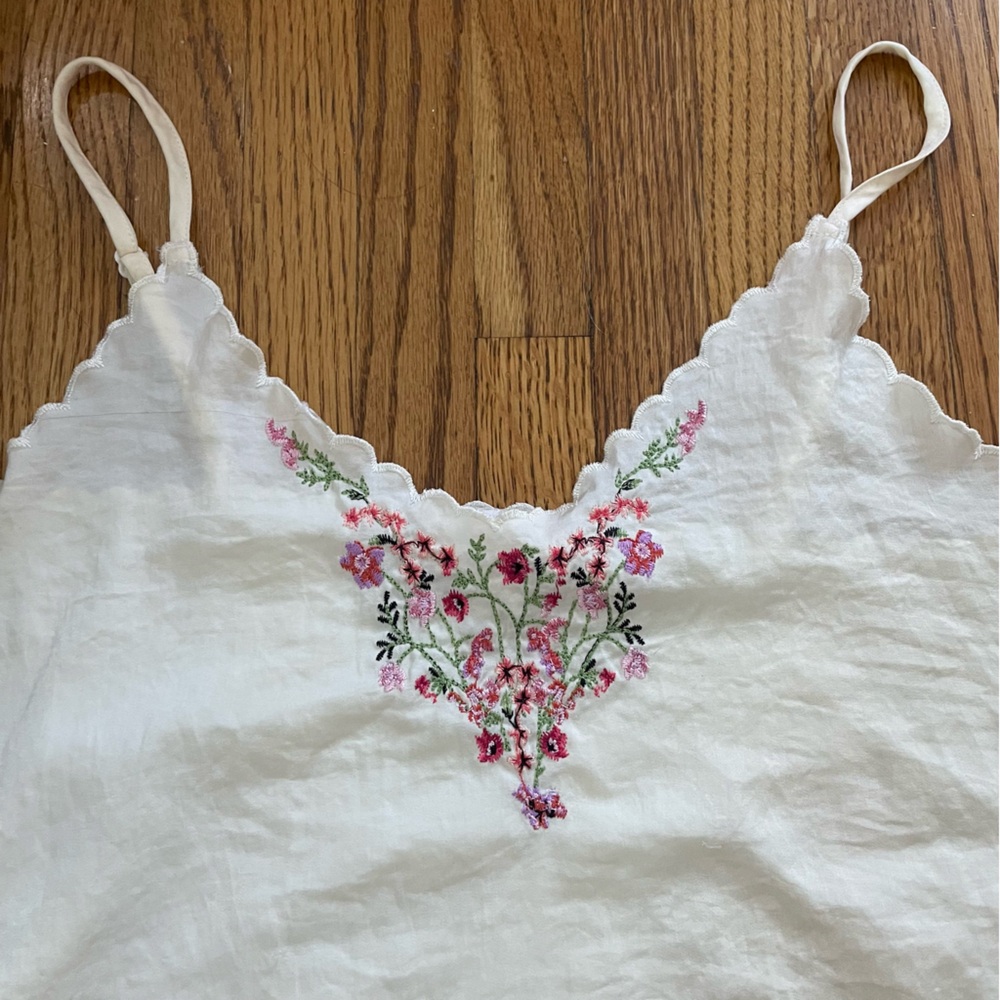 Embroidered tank top